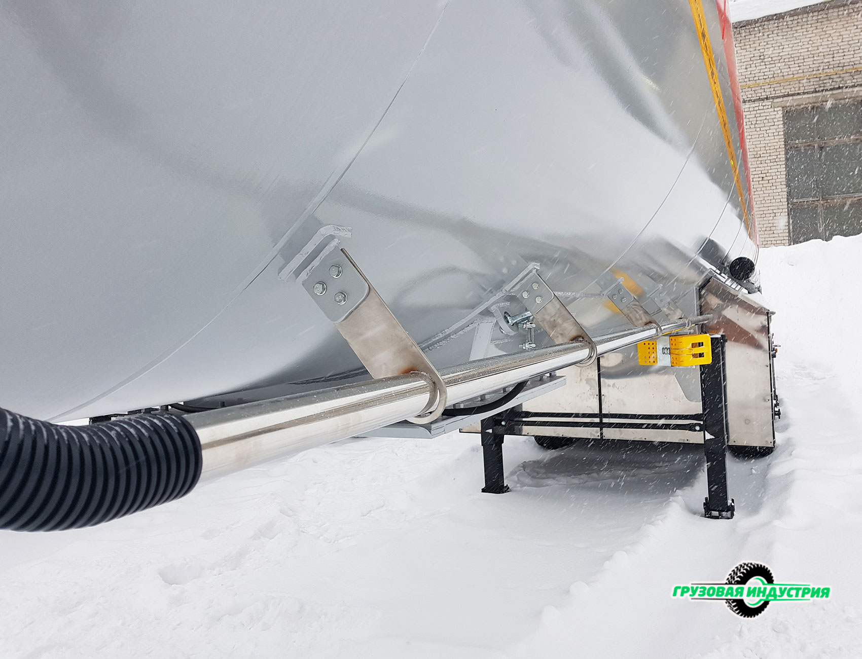 Полуприцеп Газовоз Пропановоз AMS 46,5m3 3 оси