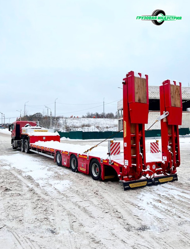 Отгрузка полуприцепа трала Juterborg JTB-40 в Санкт Петербург 