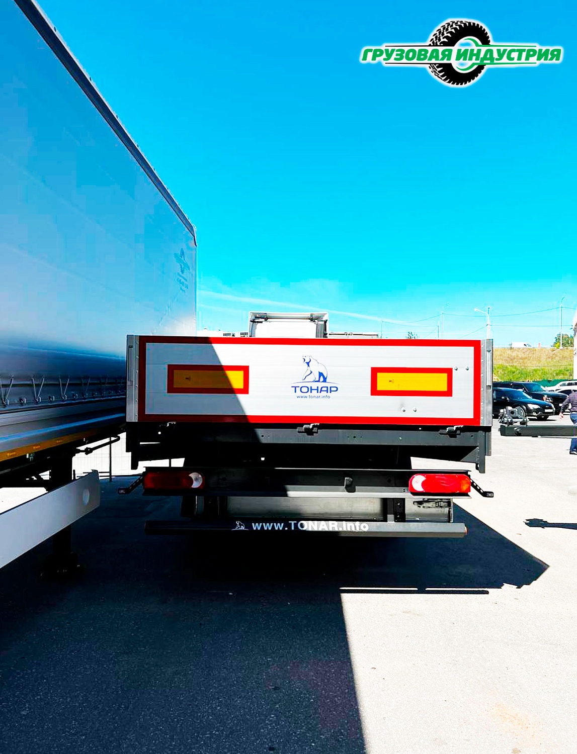 Отгрузка бортовой платформы Тонар B3-13K 9888 в Москву