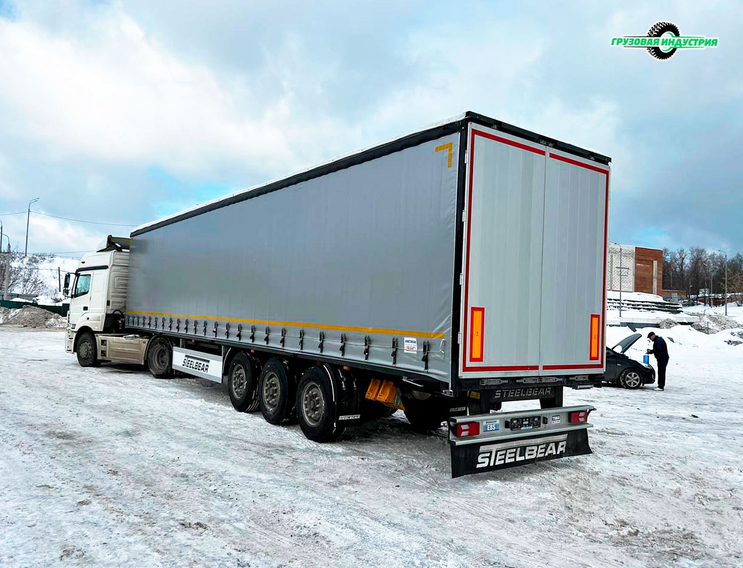 Отгрузка шторного полуприцепа SteelBear PT-24K в Калугу.